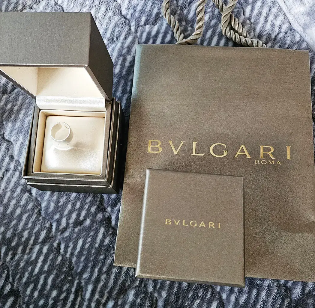 BVLGARI 불가리 반지박스 B 링형